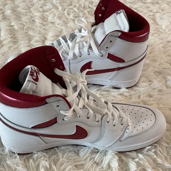 Nike White and Red Athletic Shoes - Picture 2 of 5